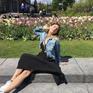 Meet your Posher, Tayler